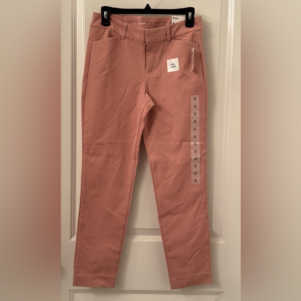 Old Navy Women’s Pixie Mid Rise Pink Pants Size 8 NWT